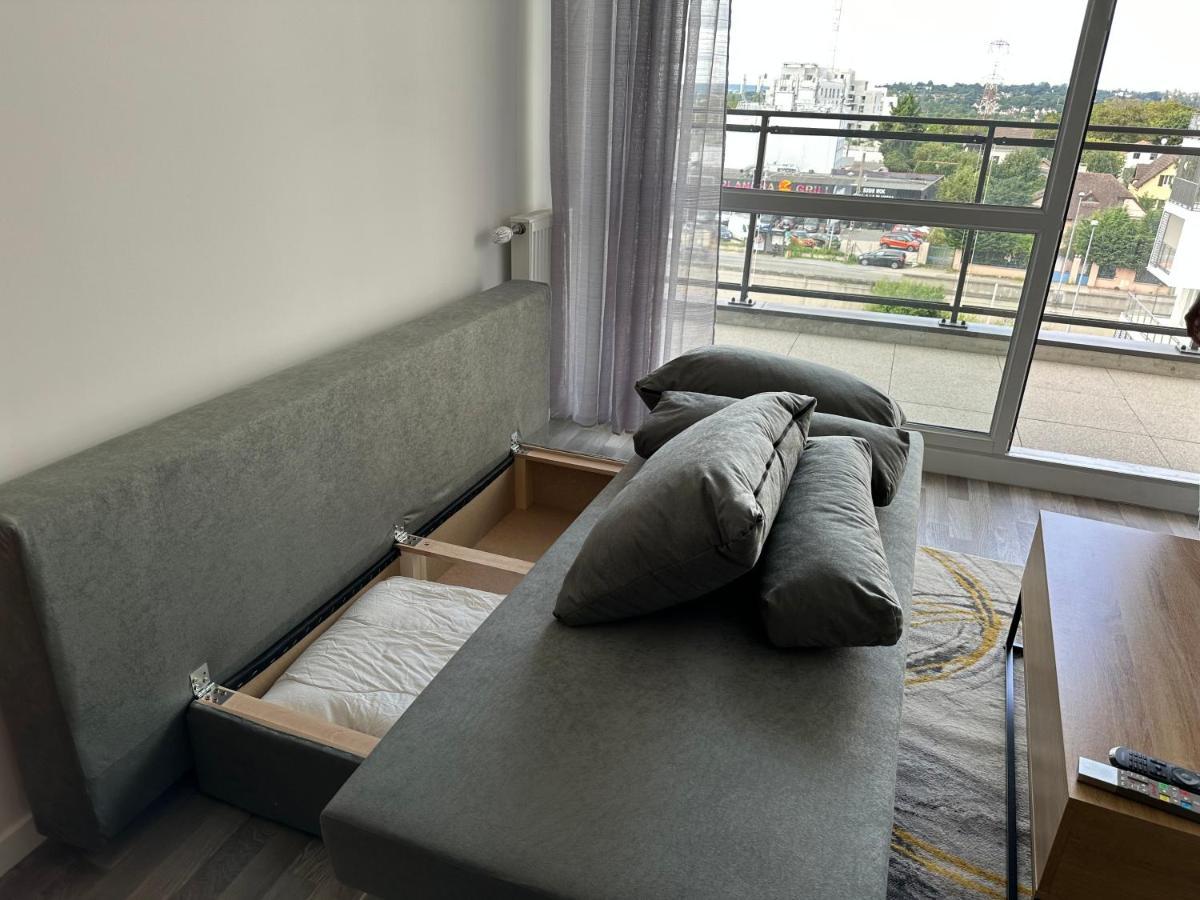 Agreable 2 Pieces Avec Balcon Et Parking Transports By Immo Kit Bnb Sarcelles Exteriör bild