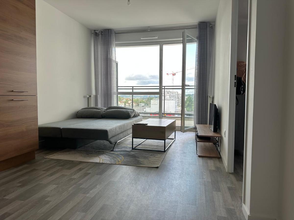 Agreable 2 Pieces Avec Balcon Et Parking Transports By Immo Kit Bnb Sarcelles Exteriör bild