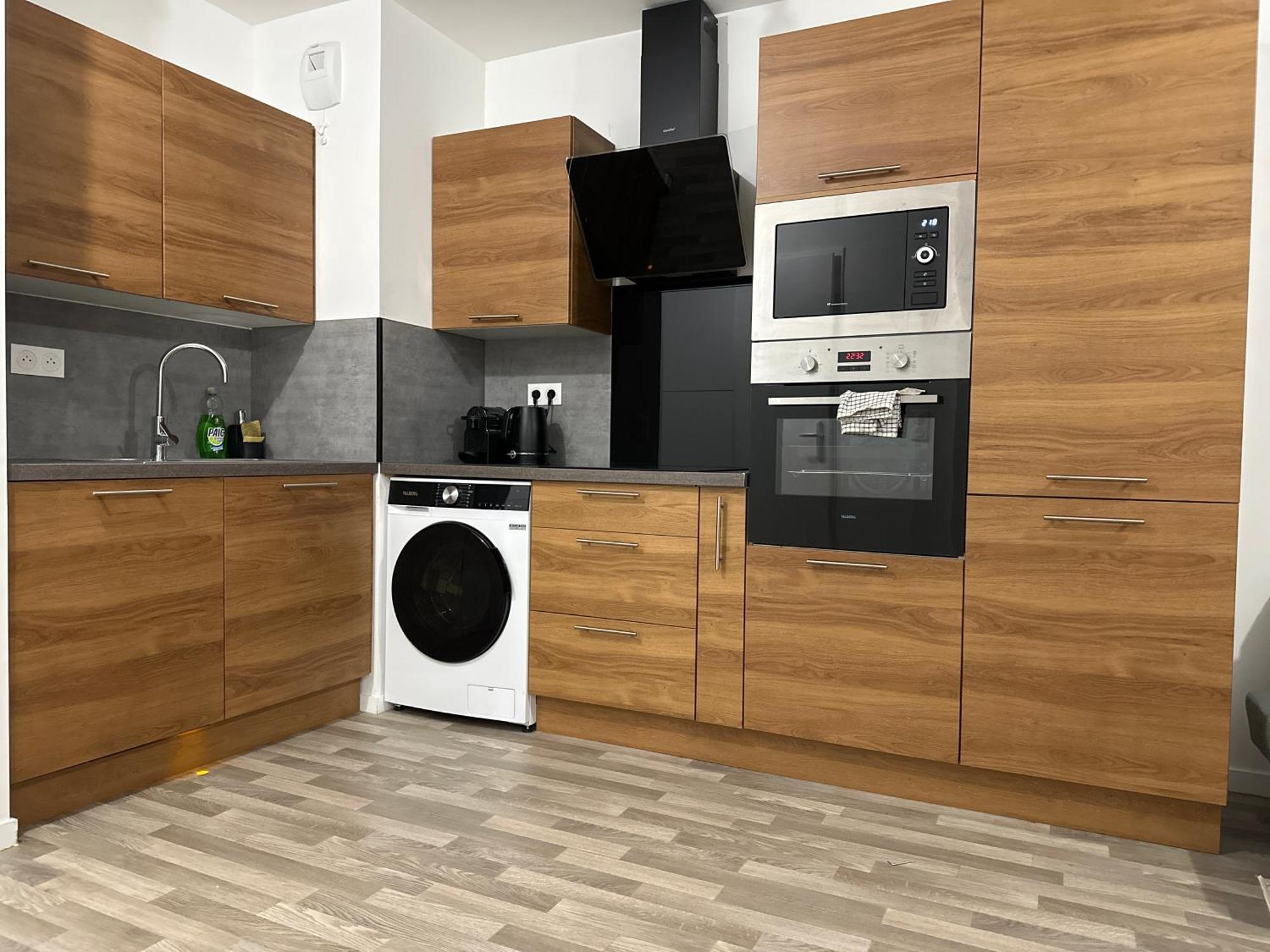 Agreable 2 Pieces Avec Balcon Et Parking Transports By Immo Kit Bnb Sarcelles Exteriör bild